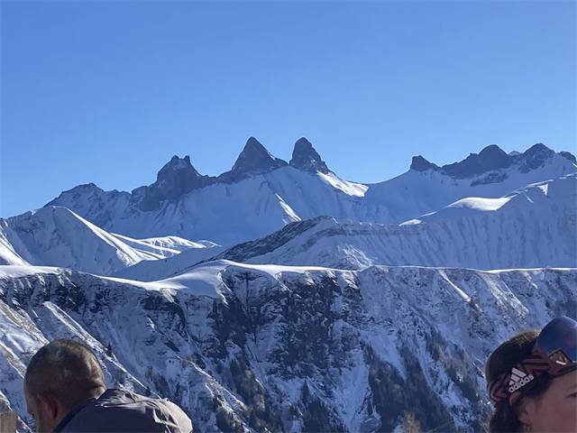 De Aiguilles d'Arves in de sneeuw